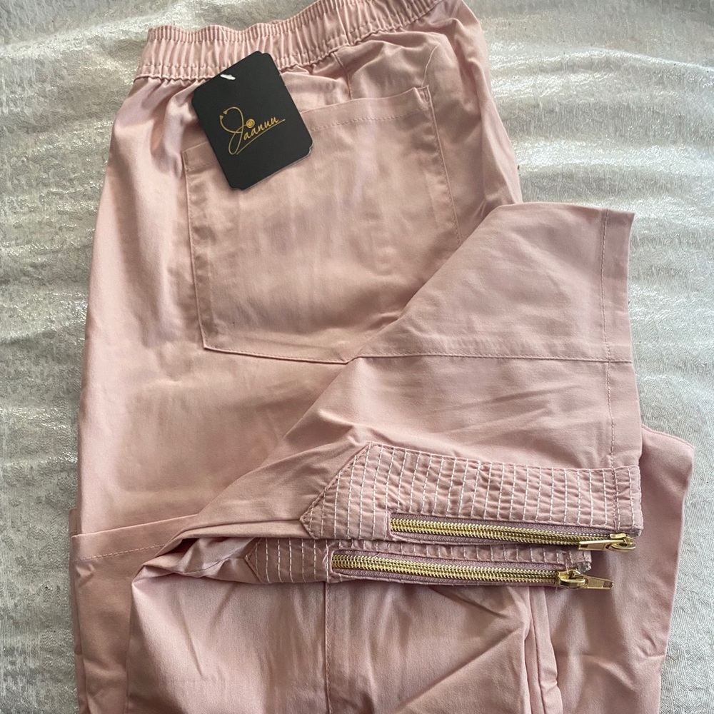 Scrub set